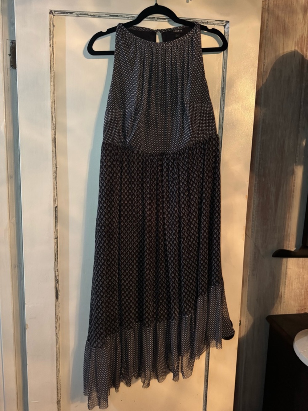 Women’s Black Geometric Pattern Asymmetrical Hem Dress